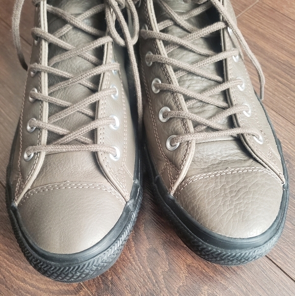 UNISEX Leather Converse - Picture 9 of 13